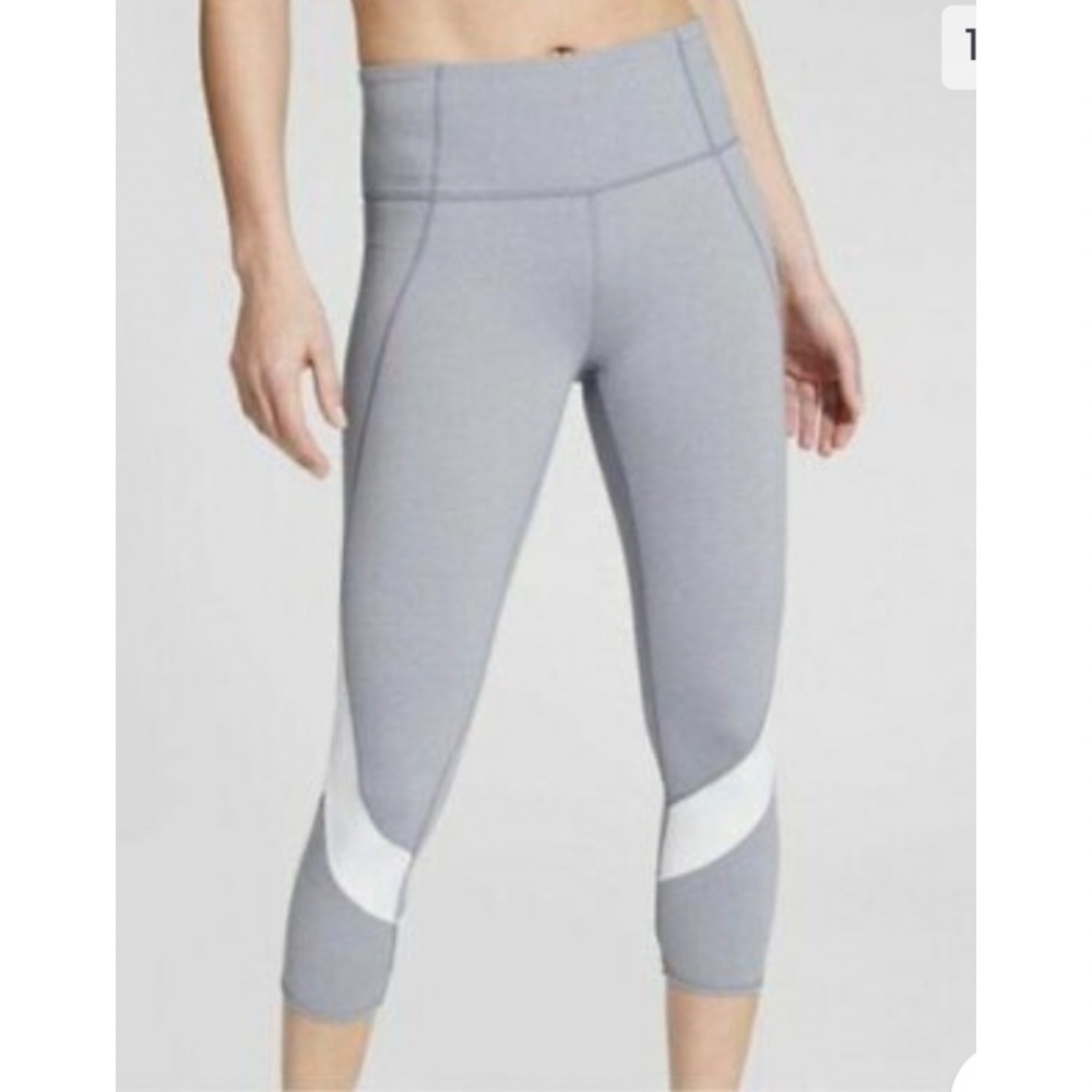 Athleta Gray White Lace Mesh High Rise Salutation Crop Leggings